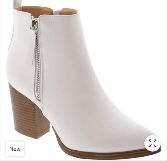 Let’s go girls white pointed boot